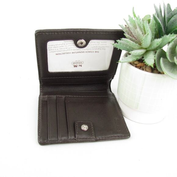 Coach Signature Small Brown Wallet - Picture 8 of 8